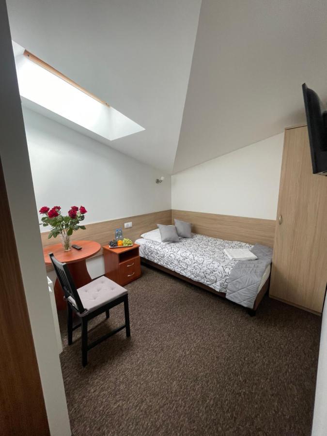 Hotelik Gold Raszyn Exterior foto