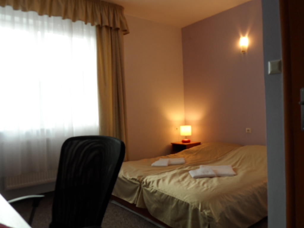 Hotelik Gold Raszyn Zimmer foto